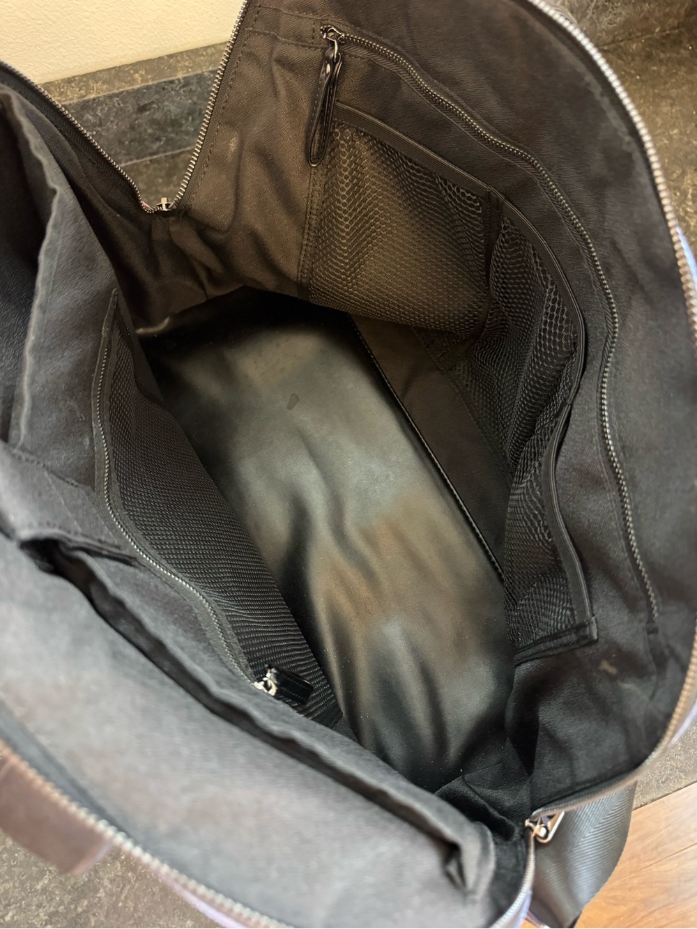 Rareform Maya Crossbody Bag - Picture 4 of 16